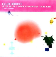 Cover: Courvoisier_Sylvie_Alien_Huddle